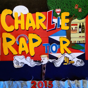 Spottar på (det är roligare att bada med badboll)