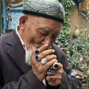 arnig bisimi(男人难人)