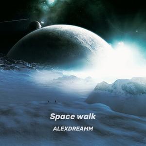 Space walk（太空漫步）