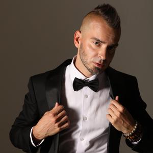 Махаббаттын әлемінде (feat. Maxim Lesnikov)