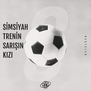 Simsiyah Trenin Sarışın Kızı