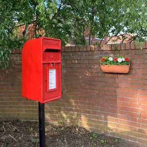 借过一下（电视剧《庆余年2》片尾曲)