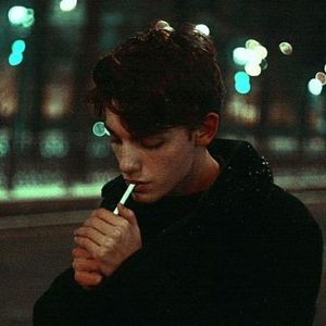 风铃轻吟，夕阳旧忆