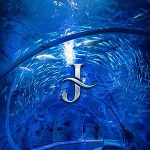 J