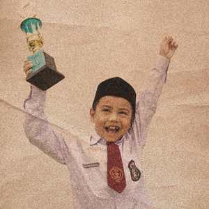 Padam, Hadirmu Lentera