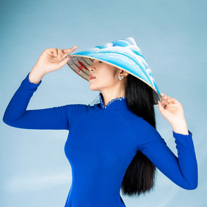 Viết Tiếp Câu Chuyện Hòa Bình (Đức Tư Remix)