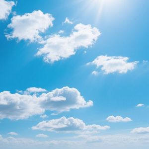 春水盈盈映晴空