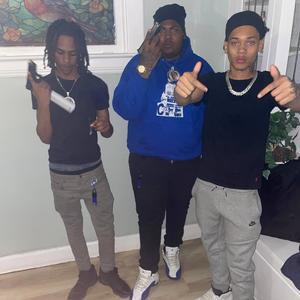 Clear Da Street (feat. Lilbtizz)