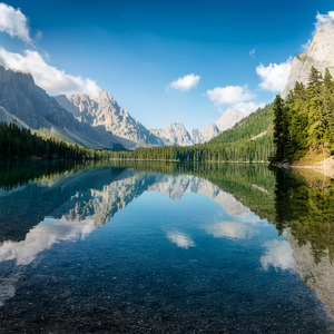 Sailing Toward Peace