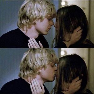 亲吻 | “免费伴奏”90s rnb×jssr! Type Beat.