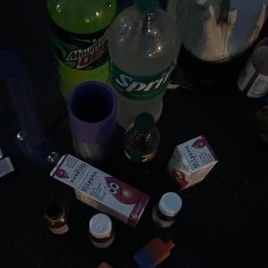Edhardy (feat. Oxywrldd)