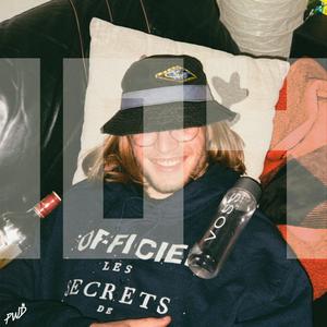VOSS freestyle (feat. CodyCagoule & Le Malin)