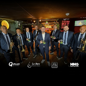 Tan Enamorados / Me Va A Extrañar