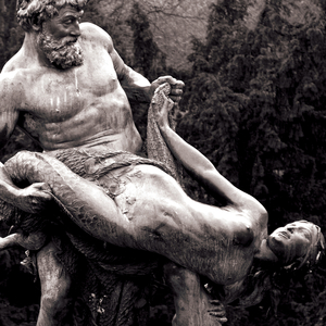 Tout Juste Sous La Surface, Je Guette