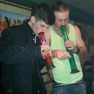 Skip the stages (feat. Lea Green)