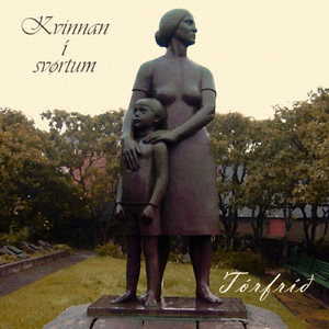 Kvinnan í svørtum