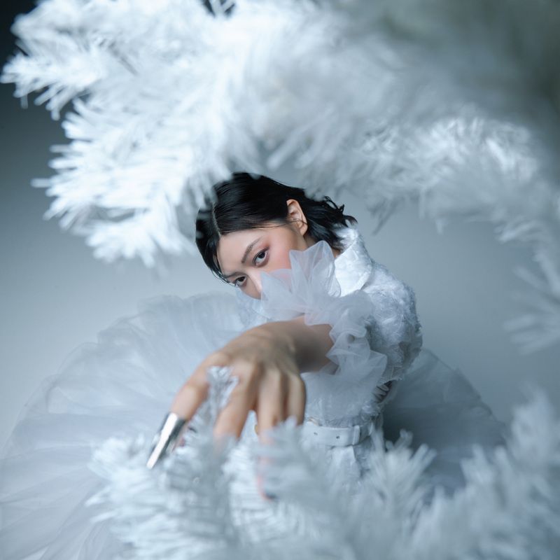 WINTER封面