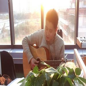 《你离开后的城市下起了雪》