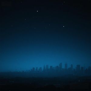 夜色沉沉思悠悠