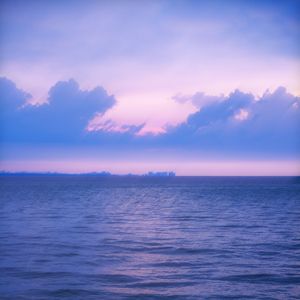 坠梦(prod.by Morrow x Bino)