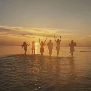 Chasing joy (Under the sun, moon and stars)