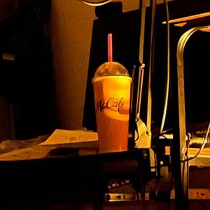 Papalayo (feat. Glex)