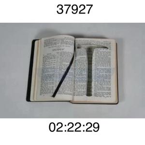 Andy Dufresne (01:08:19-01:12:28)