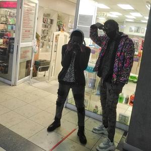 Alien Drip (feat. CrystalWrvith)