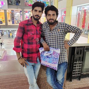 ओ पी काई रीजन मुझे बता डबल मोबाइल क्यूं राखे (Rajsthani)