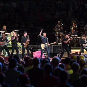 23 Land Of Hope And Dreams (Live)