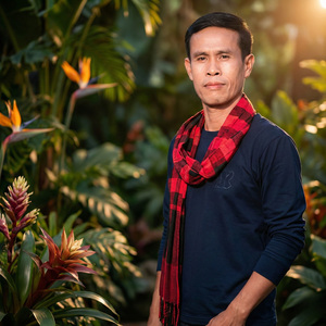 ສາວແຫລ້ຖືກຫລອກ