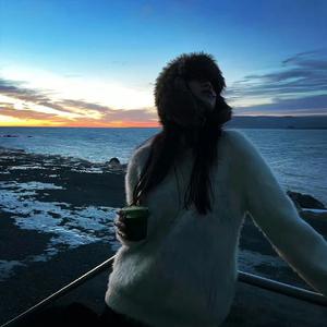 烟花下的温暖约定