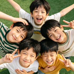 风扬起少年