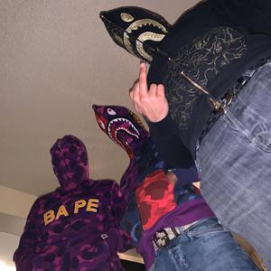 W.G (feat. Encredibl-E)