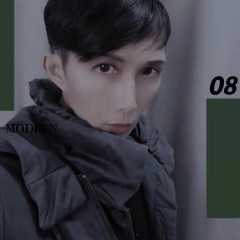 跟着月亮慢慢走