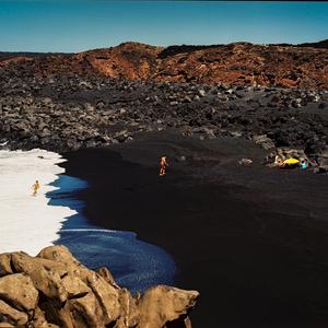 Jacío (feat. CARRTOONS)