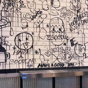 会流泪的小狗 - 快餐