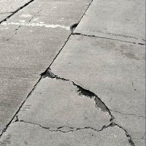 Cracks in the sidewalk... :( (feat. Creepies)