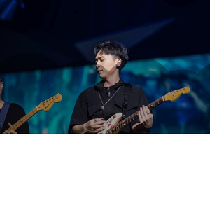 At the place where you call电吉他solo