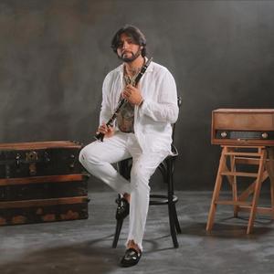 Rinia Nuk Vjen Me (feat. Gezim Shaqja) (Live)