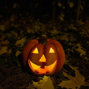 Halloween (mörkret faller över huset i natt) (Demo)