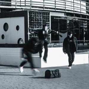 la bolsa (feat. B. South)