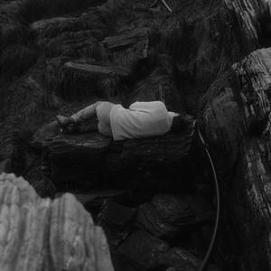 hollow. (Instrumental)