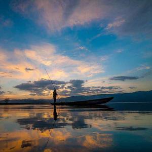 我单纯的快乐是因为你的存在