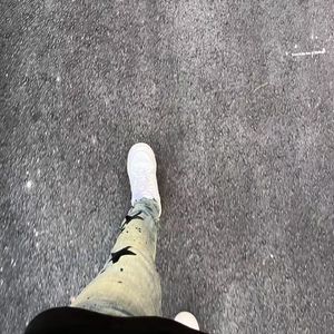 沥青路（Prod.by GLIZYBEATZ）