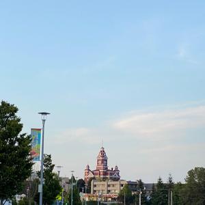 Intro (Hold Me Close)