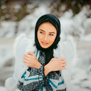 Afară Ninge Liniştit (Colind)