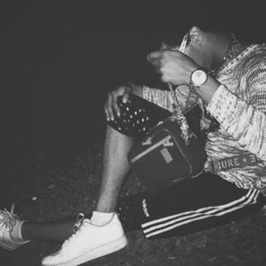 Anxiety (feat. Yung Mo & Lauren)