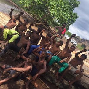 Les mini binkss ma terroriste #2 (feat. 6.teme)