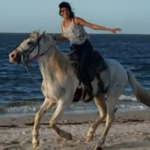 RIVER AND HORSE IN PEACE (Country)